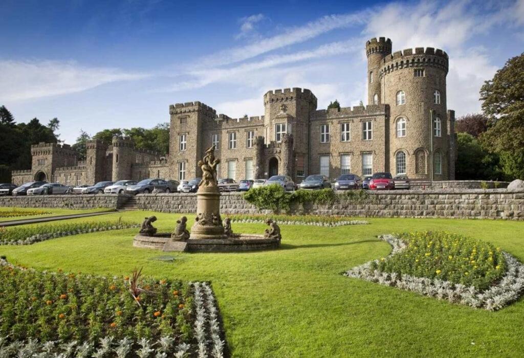 Howfield Hotel Merthyr Tydfil Eksteriør bilde